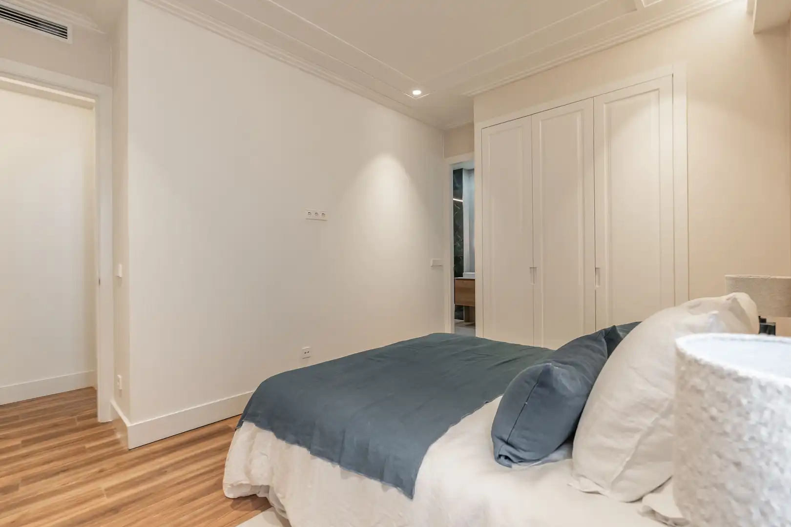 Flat with terrace for sale in Calle de Noblejas, imagen 26