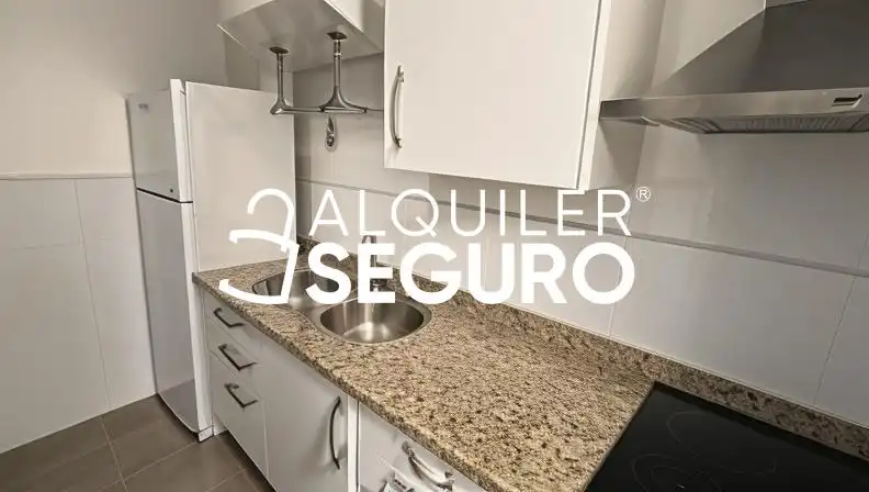 Kitchen of Flat for rent in Sanlúcar la Mayor  with Air Conditioner and Furnished