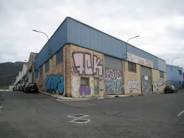 Business premises for sale in Calle Vistabella 19