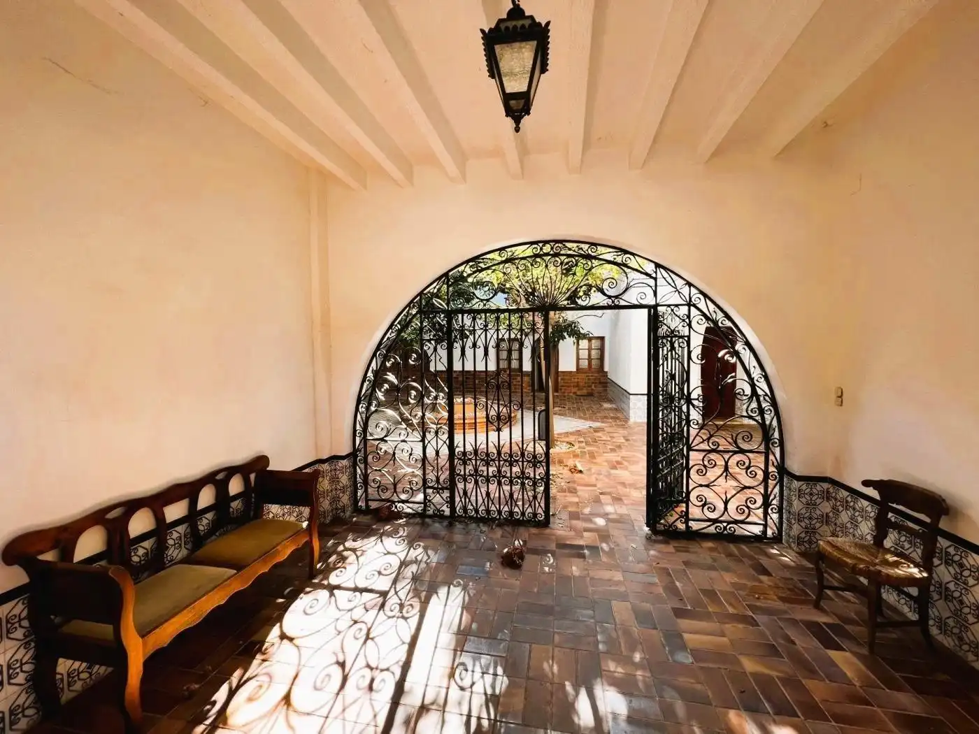 Country house zum Verkauf in Novelda mit Klimaanlage, Heizung und Privatgarten