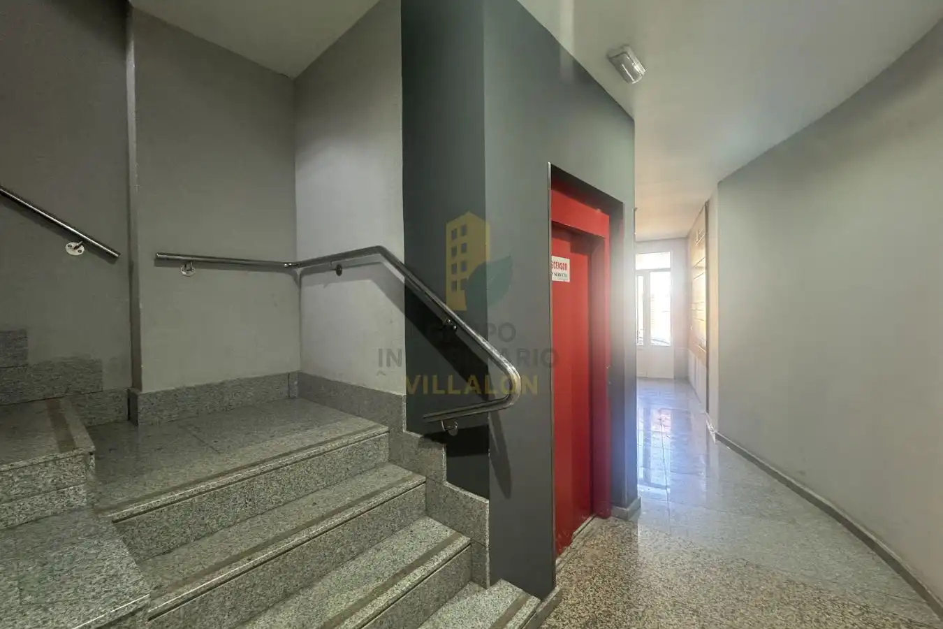 Piso en venta en Valencia de Don Juan con Calefacción, Parquet y Terraza