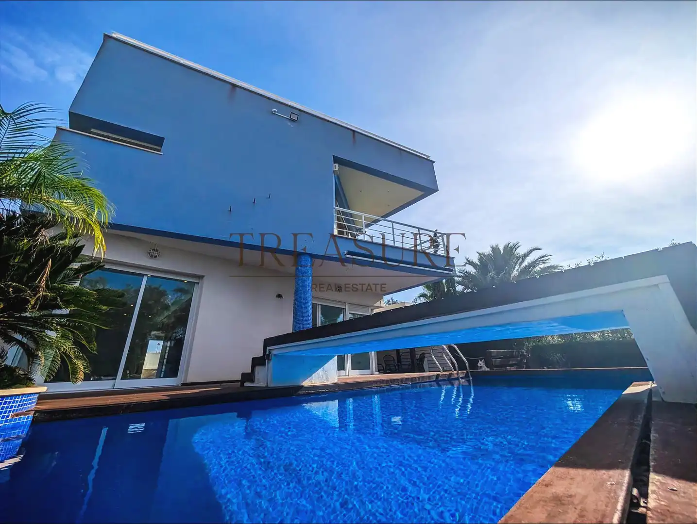 Swimming pool of Houses for sale in La Manga del Mar Menor  with Air Conditioner, Private garden and Terrace