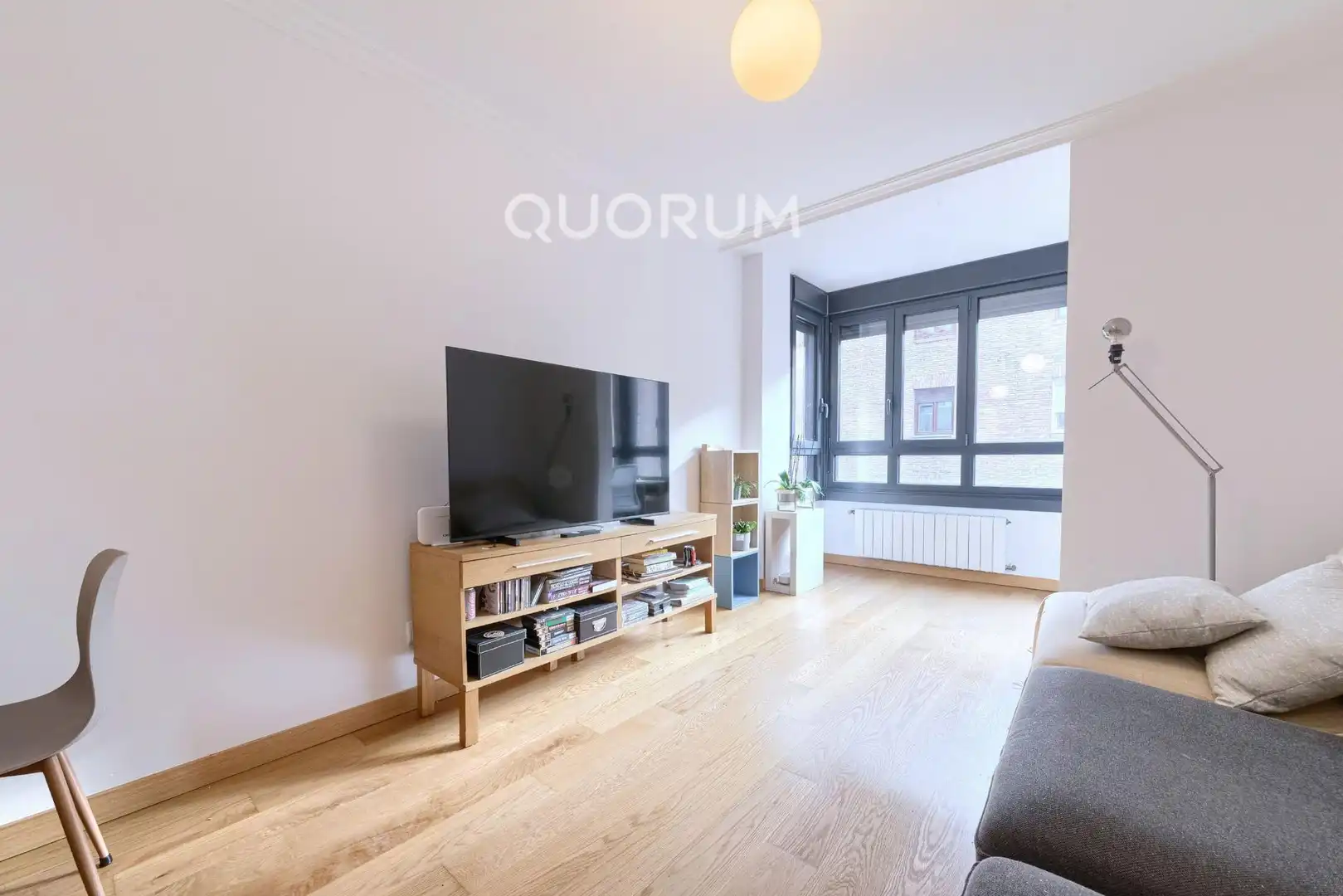 Sala de estar de Piso en venta en Bilbao  con Calefacción, Trastero y Amueblado