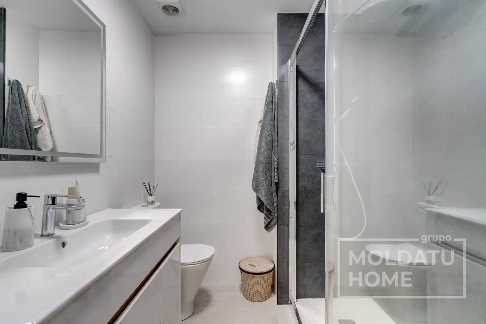 Badezimmer von Wohnungen zum Verkauf in Donostia - San Sebastián  mit Heizung und Terrasse