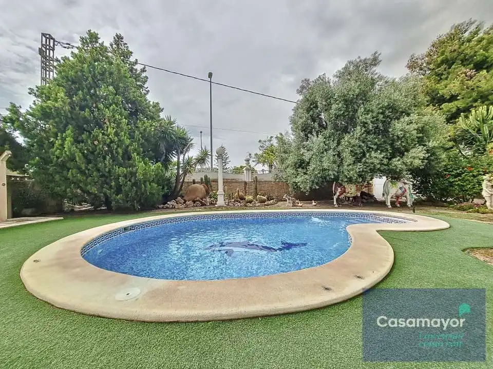 Houses for sale in Sol y Luz