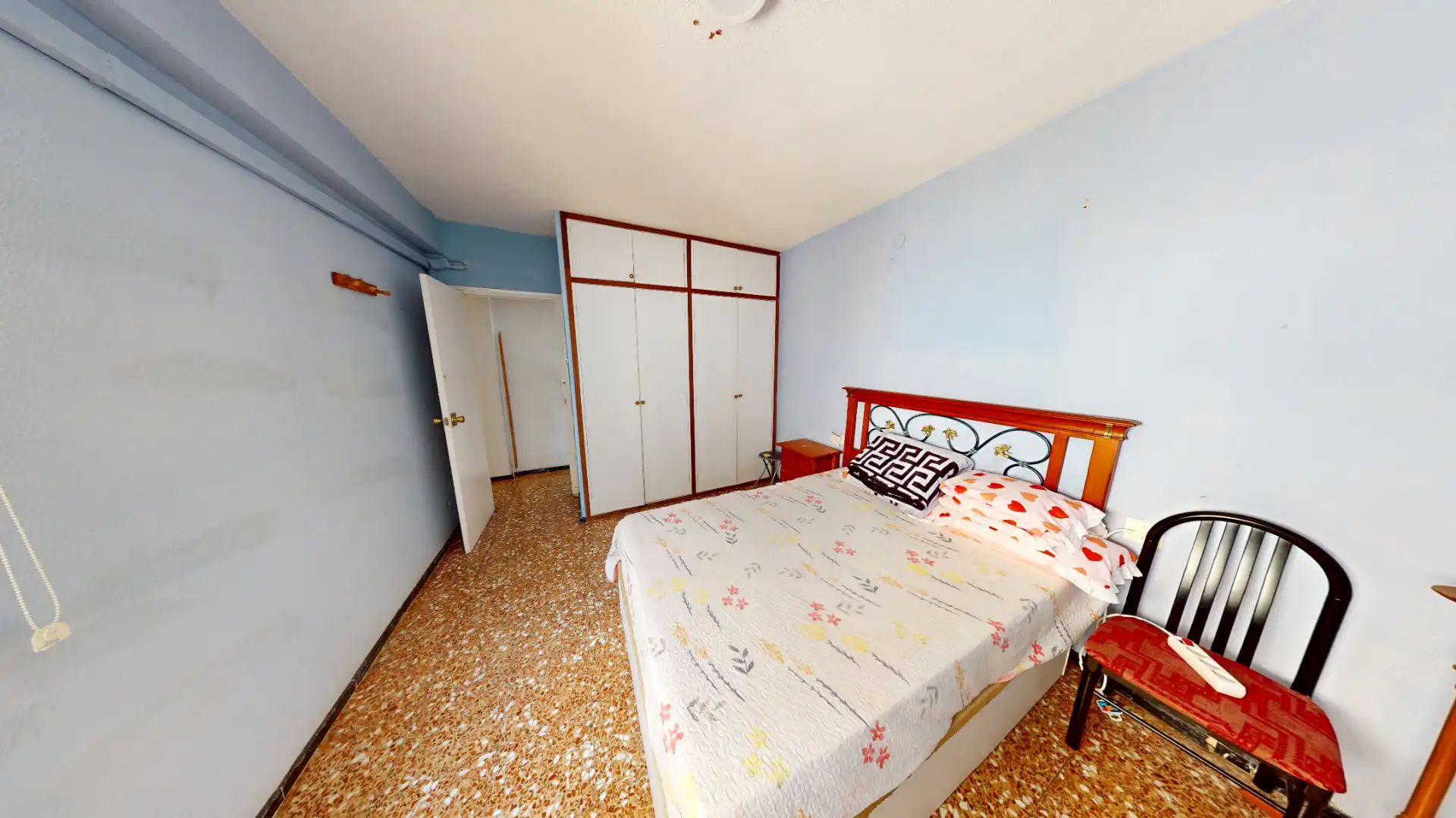 Habitación de Piso en venta en Alicante / Alacant con Amueblado y Balcón