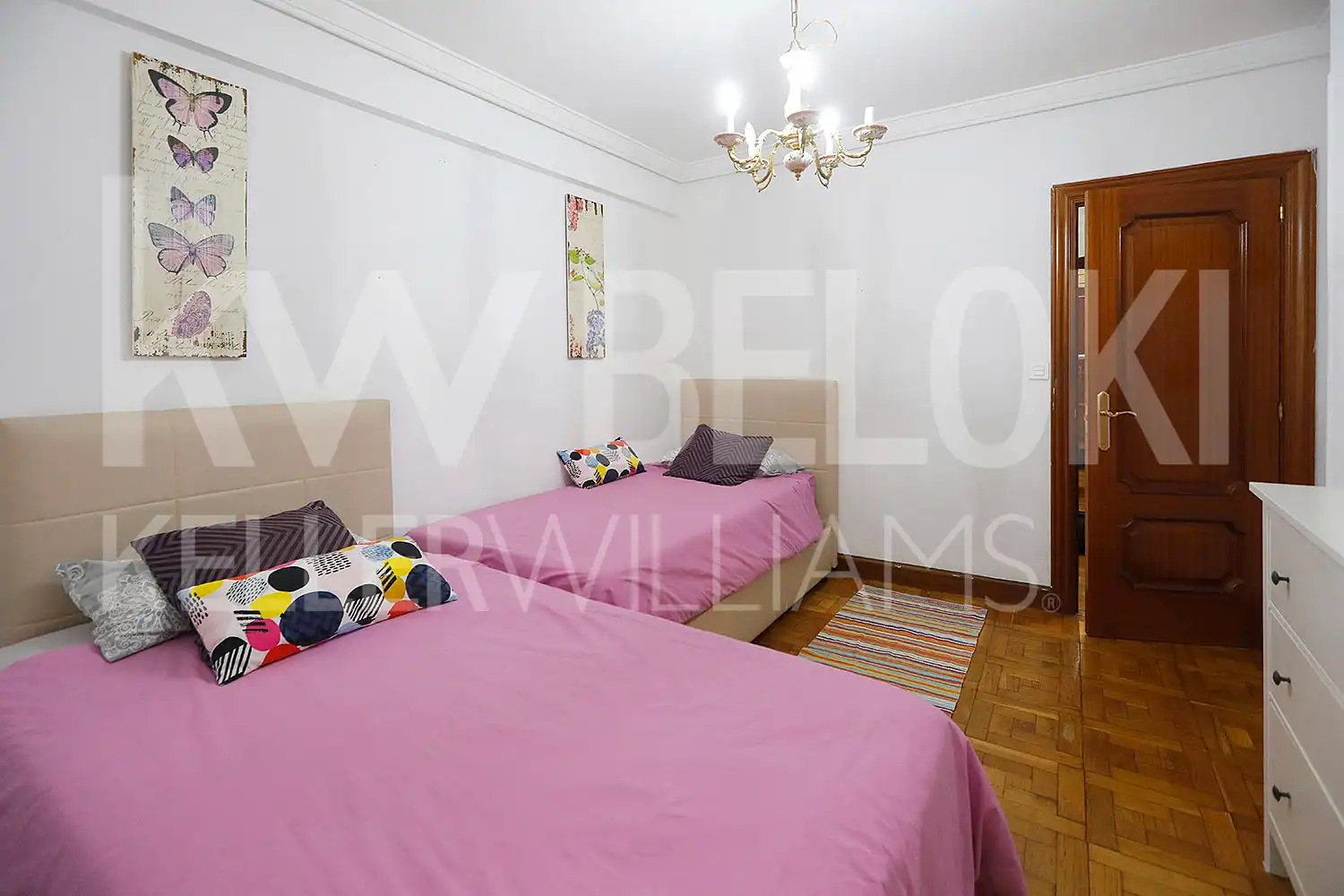 Habitación de Piso de alquiler en Donostia - San Sebastián  con Calefacción, Amueblado y Balcón