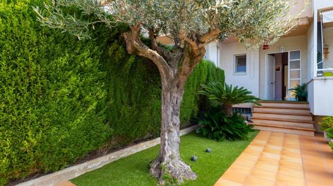 Foto 2 de Casa adosada en venta en  Montsia, Olesa de Montserrat, Barcelona