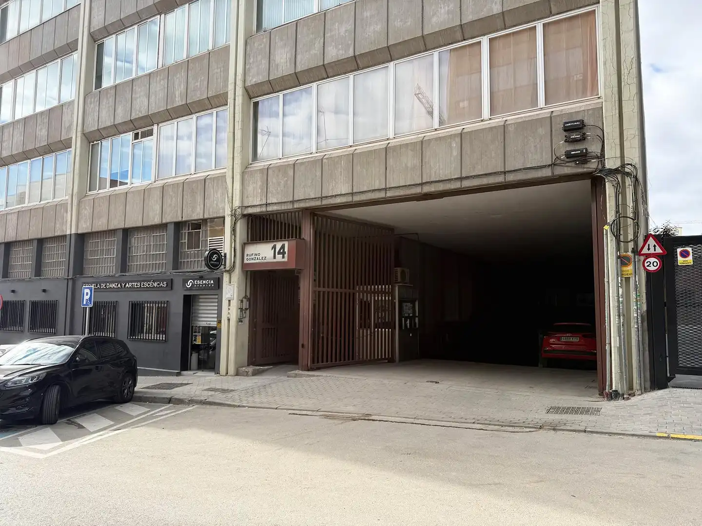 Außenansicht von Büro zum Verkauf in Madrid