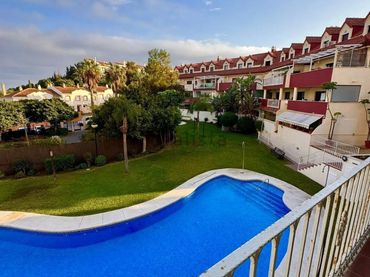 Apartament amb piscina en venda a Torrequebrada
