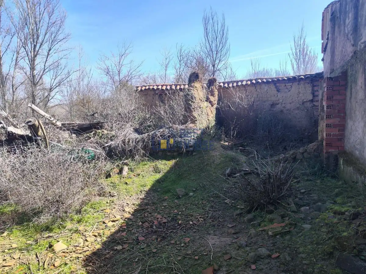 Terreny residencial en venda a Garrafe de Torío