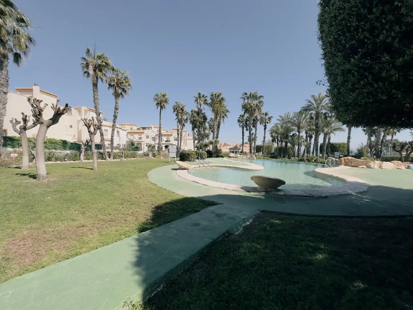 Reihenhaus mit Terrasse zum Verkauf in Avinguda D'Escandinàvia 23, imagen 46