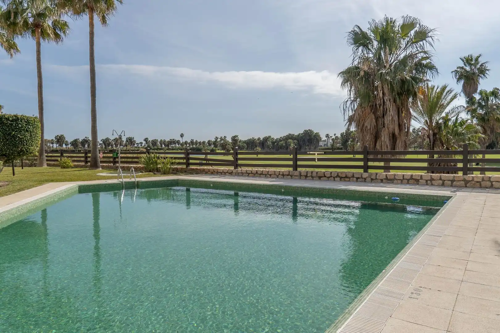Piscina de Pis en venda en Motril amb Terrassa i Piscina comunitària