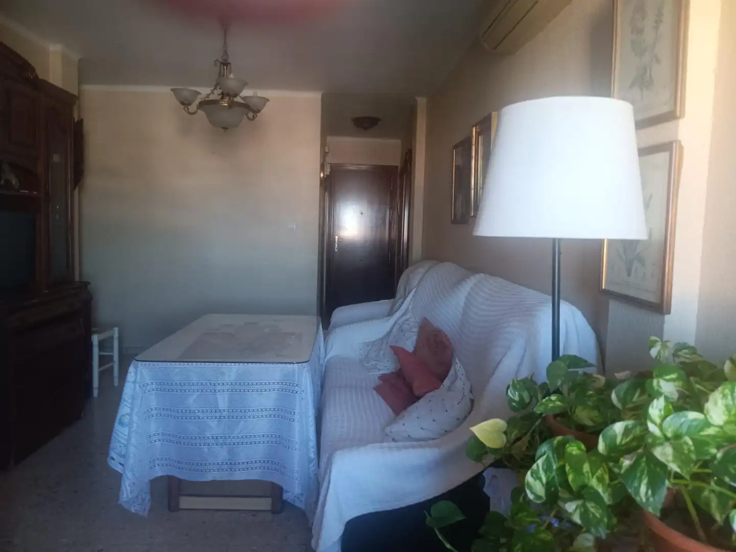 Living room of Flat for sale in Sevilla