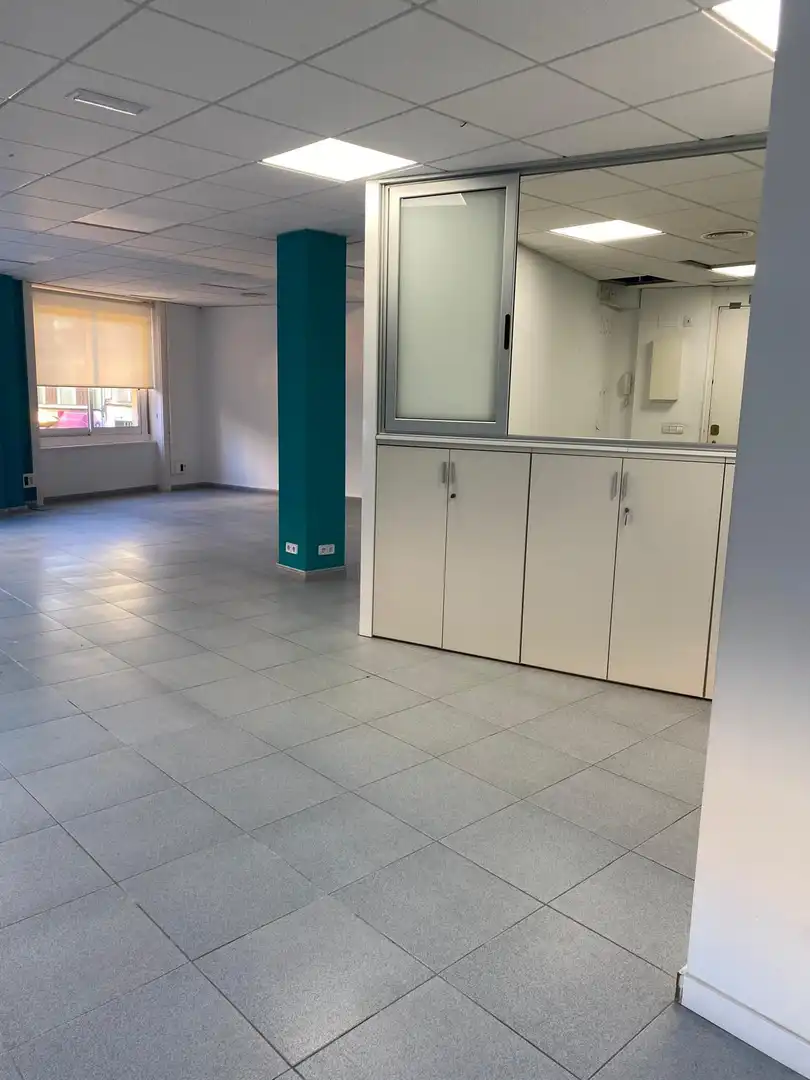 Oficina de lloguer a Plaça General Prim, 5, Barris Marítims