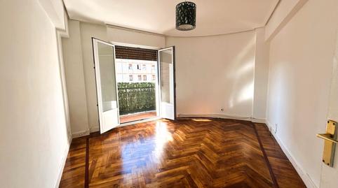 Foto 2 de Piso en venta en Gobelaurre Kalea, 4, Artatza - Pinueta - Pinosolo, Bizkaia