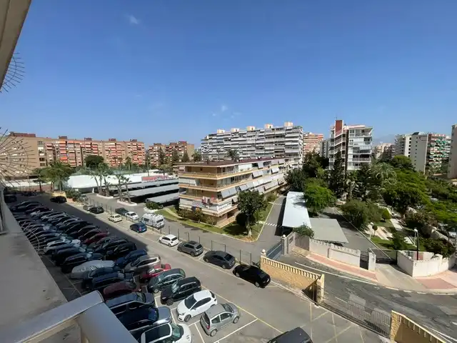 Vista exterior de Pis en venda en Alicante / Alacant amb Aire condicionat, Calefacció i Terrassa