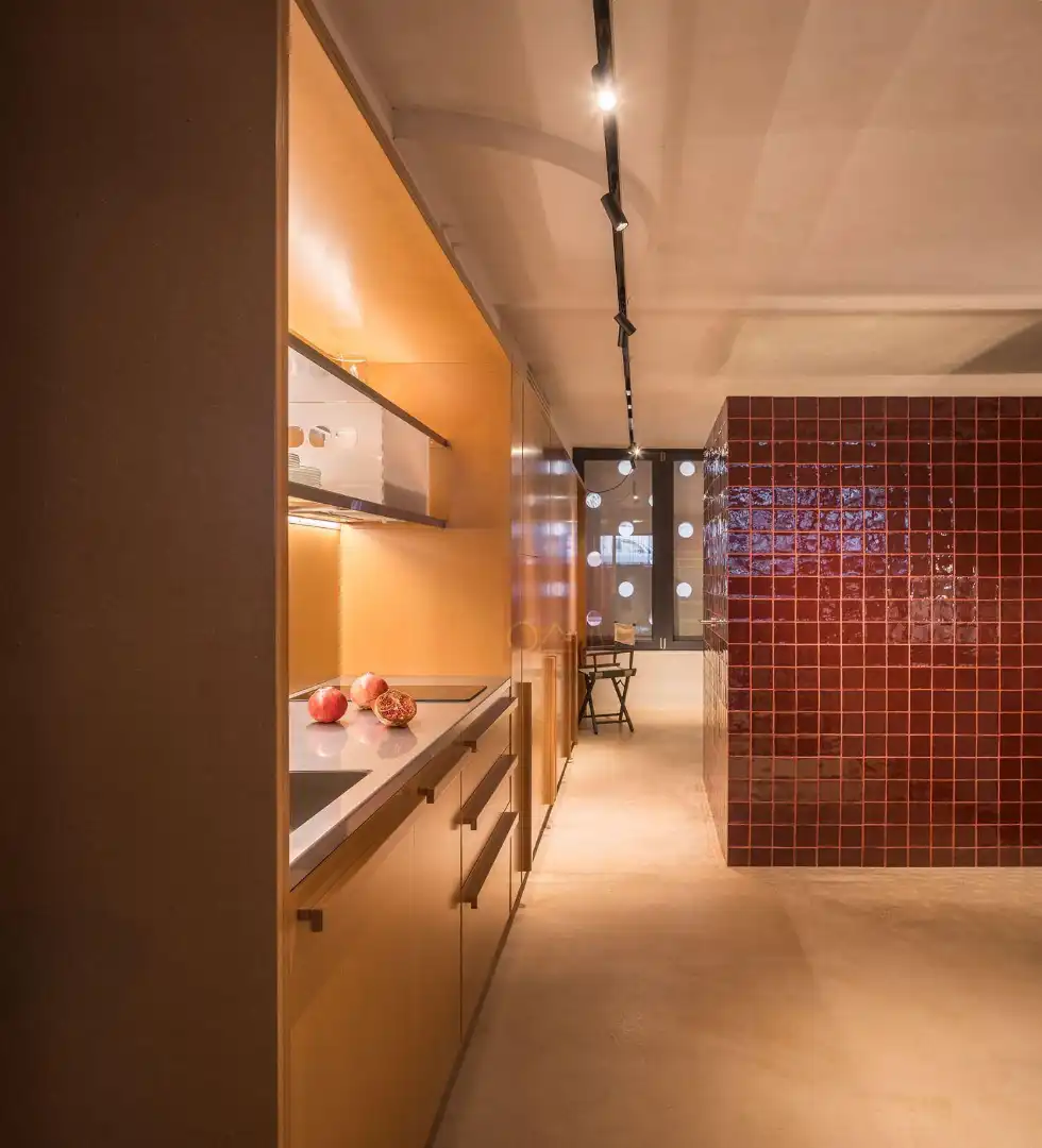 Studio with lift to rent in Beiro