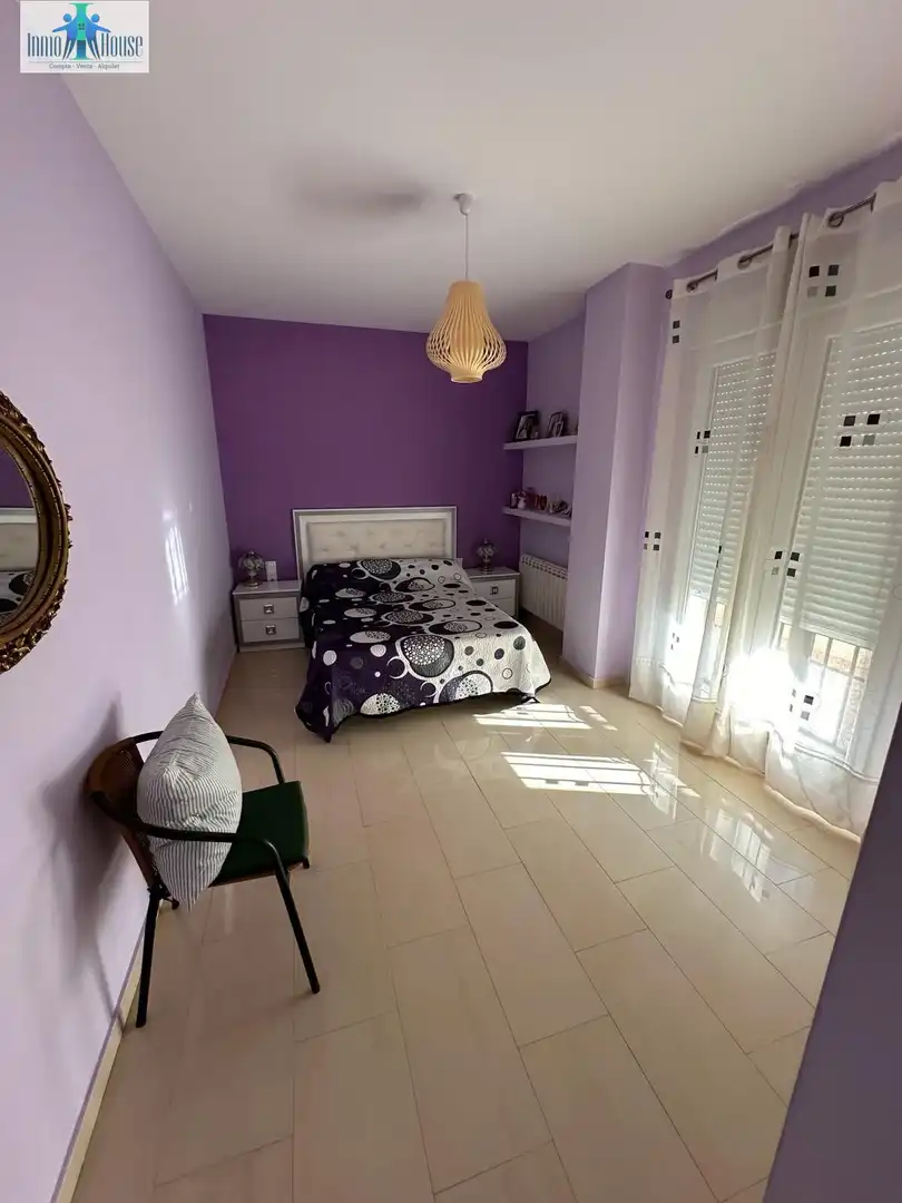 Dormitori de Casa o xalet en venda en Albacete amb Aire condicionat, Jardí privat i Parquet