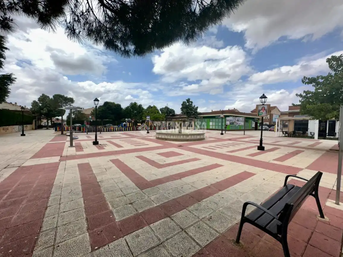 Vista exterior de Piso en venta en Alovera con Aire acondicionado, Calefacción y Terraza