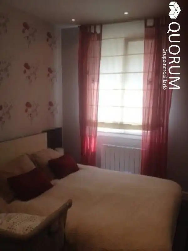 Bedroom of Flat for rent in Bilbao   with Air Conditioner, Heating and Furnished