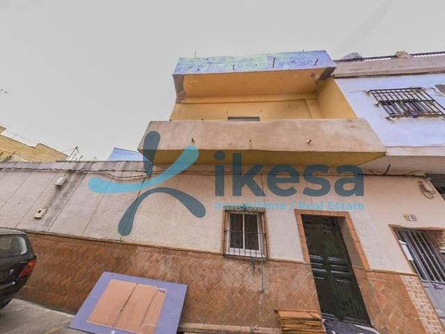 Casa adosada en Venta en La Plata
