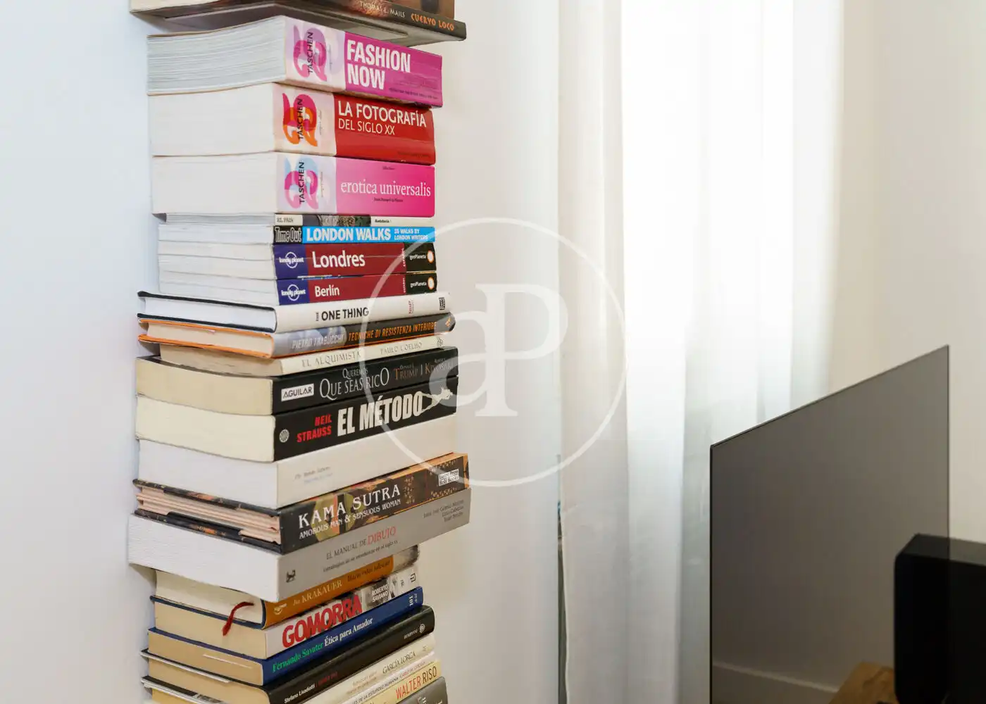 Bedroom of Flat for rent in Madrid  with Air Conditioner, Heating and Furnished
