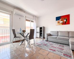 Sala d'estar de Apartament en venda en Alicante / Alacant amb Aire condicionat, Calefacció i Moblat