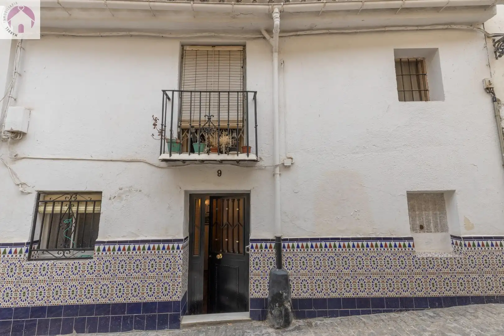 Vista exterior de Casa adosada en venda en Granada amb Terrassa