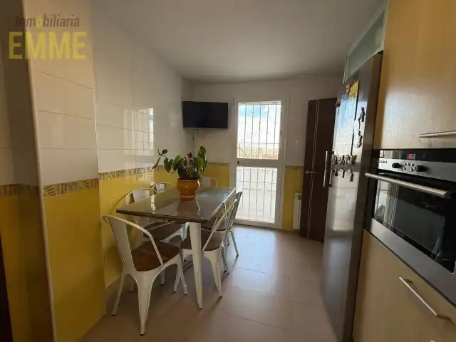Cuina de Casa o xalet en venda en Ronda amb Aire condicionat, Calefacció i Jardí privat