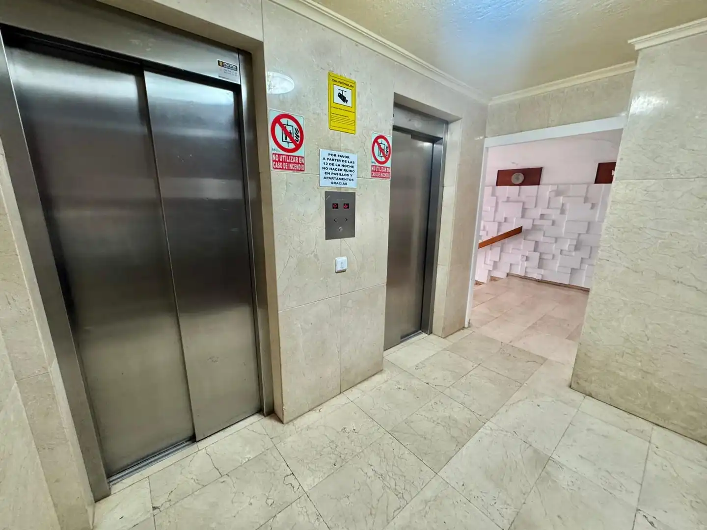 Appartamento con piscina in vendita a Calle LONDRES, imagen 6
