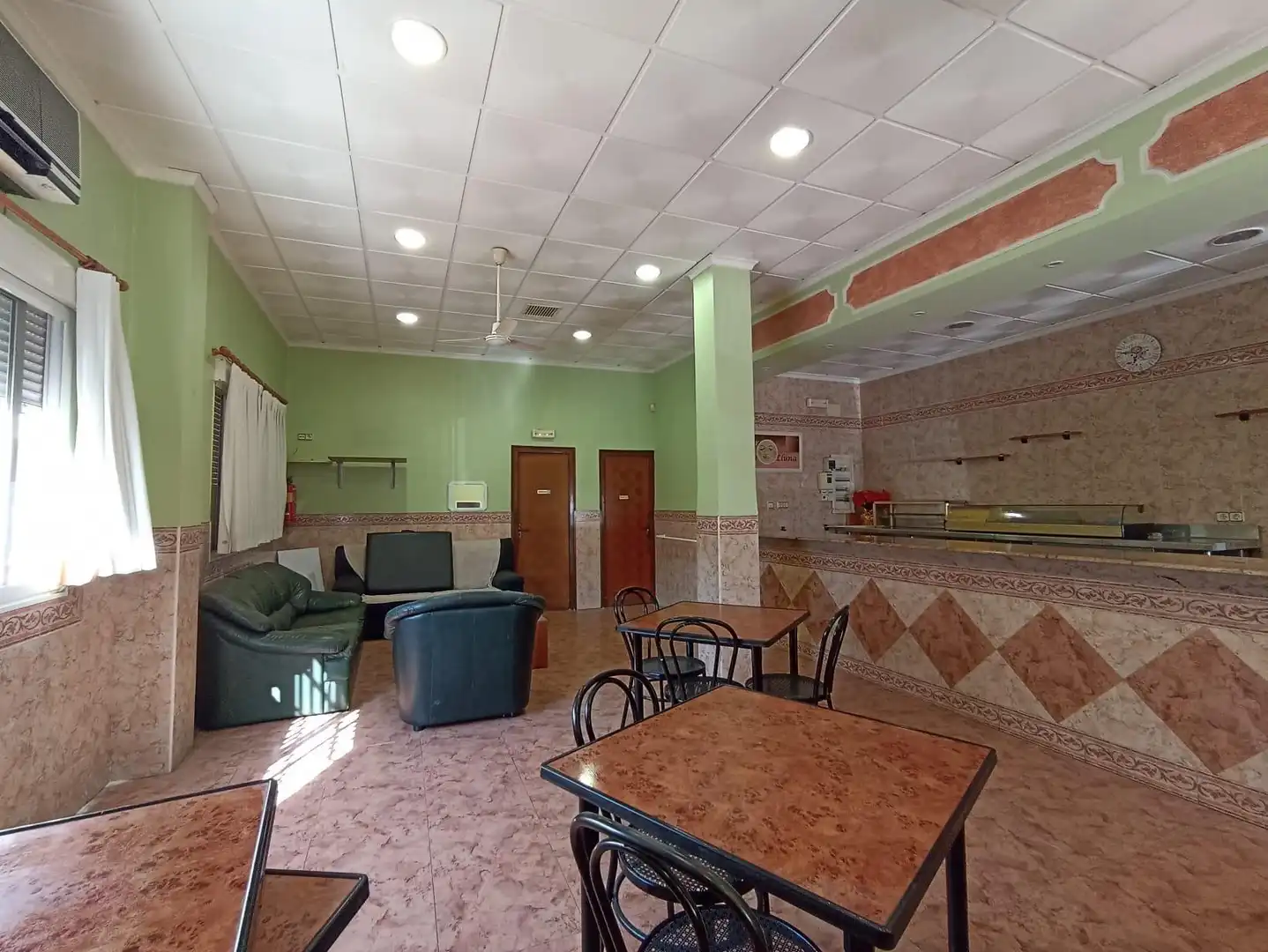 Commercial properties for sale in Benissanó  with Air Conditioner