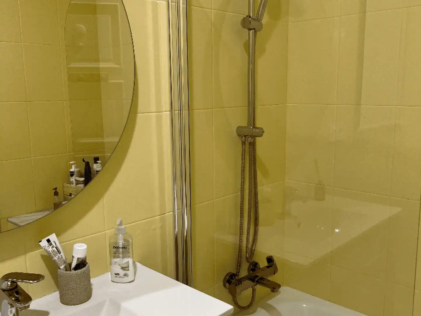Bathroom of Flat for rent in Donostia - San Sebastián   with Furnished and Washing machine