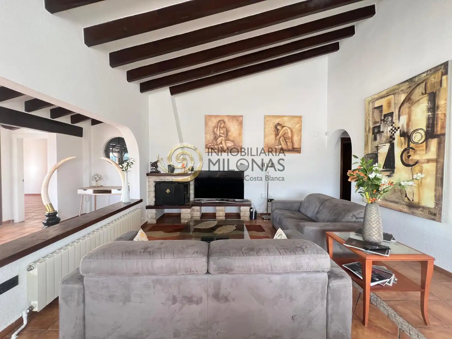 Sala d'estar de Casa o xalet en venda en La Nucia amb Aire condicionat, Jardí privat i Terrassa