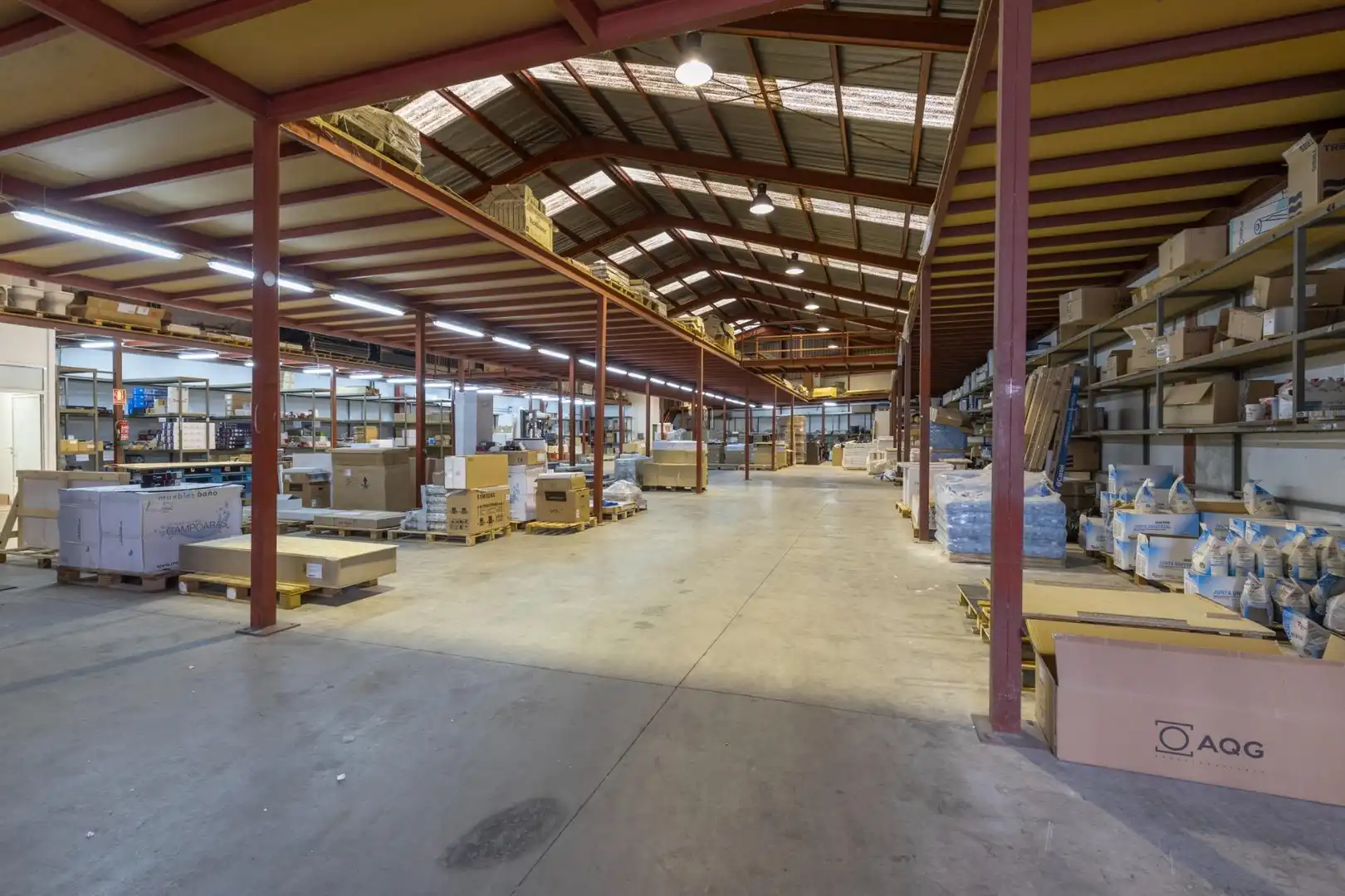 Nau industrial en venda en Santa Fe amb Calefacció