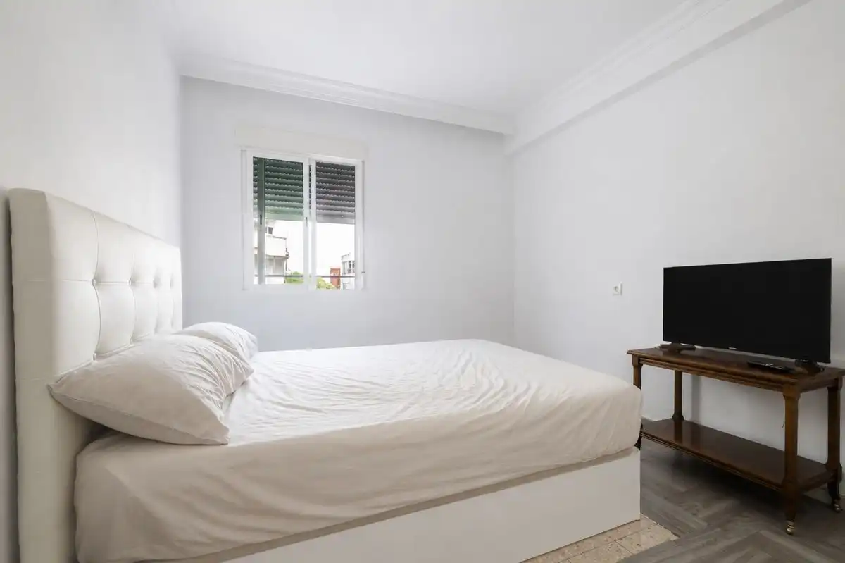 Habitación de Piso en venta en Sevilla con Aire acondicionado y Calefacción