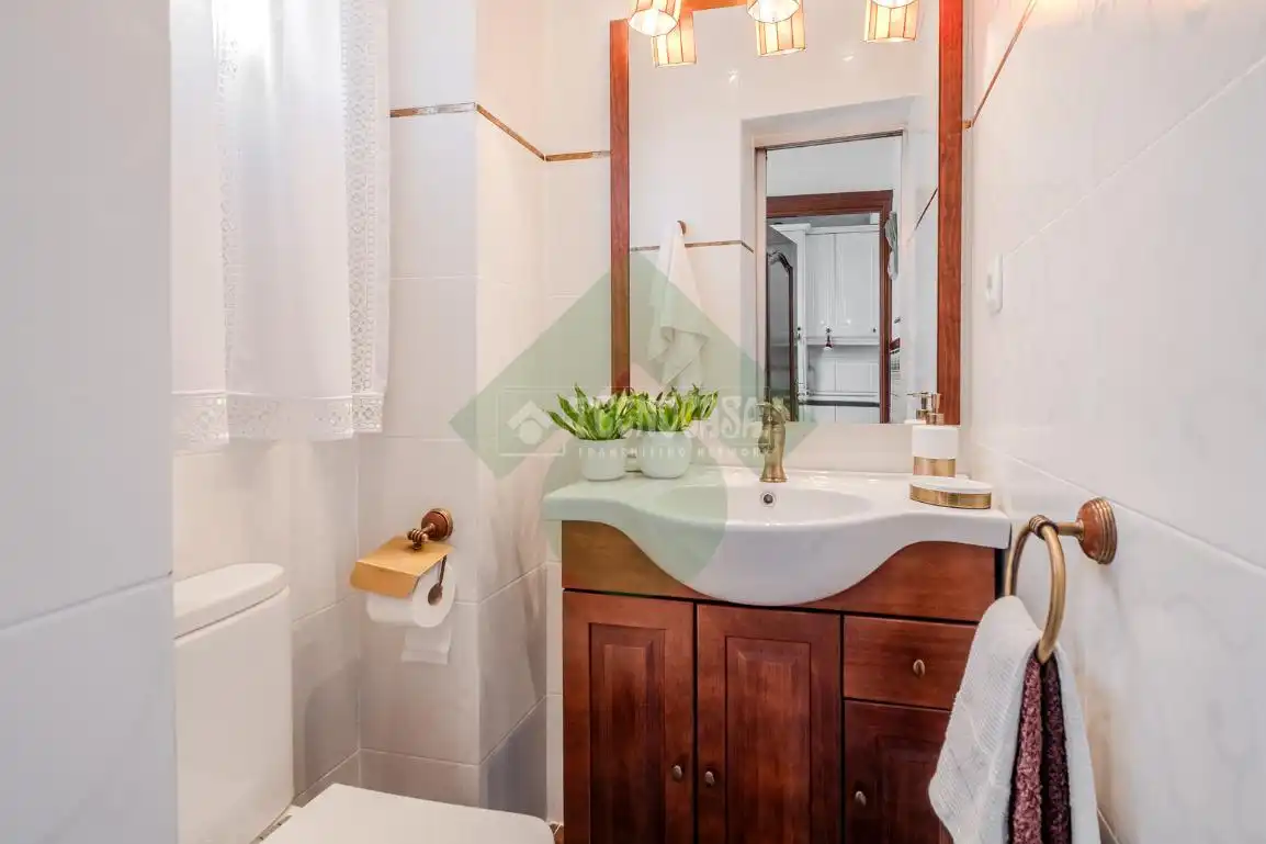 Bathroom of Houses for sale in Madrid  with Air Conditioner and Heating
