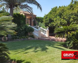 Jardí de Casa o xalet de lloguer en Picassent amb Aire condicionat, Terrassa i Piscina