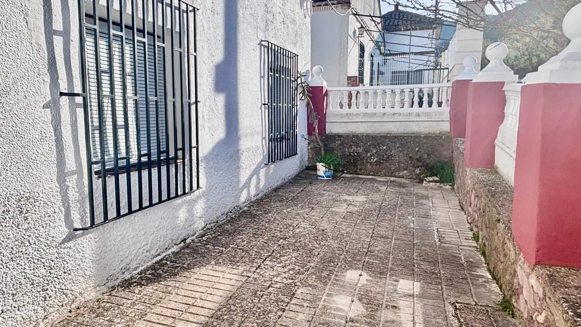 Vista exterior de Casa o chalet en venta en El Frasno con Terraza