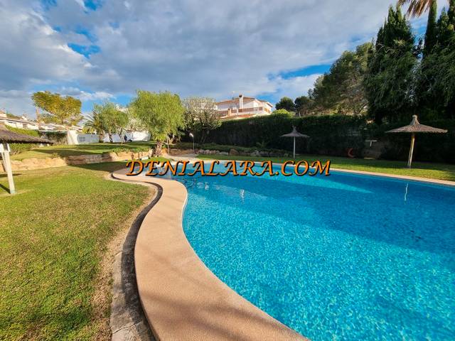 Casa adosada en Venta en Las Rotas / Les Rotes