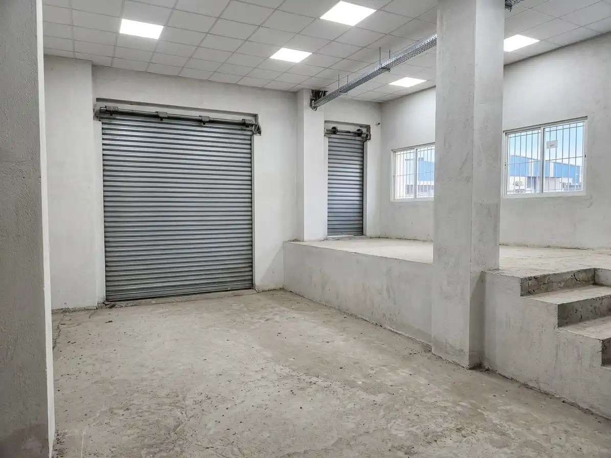 Business premises to rent in Calle DIEGO FUENTES SERRANO, imagen 27