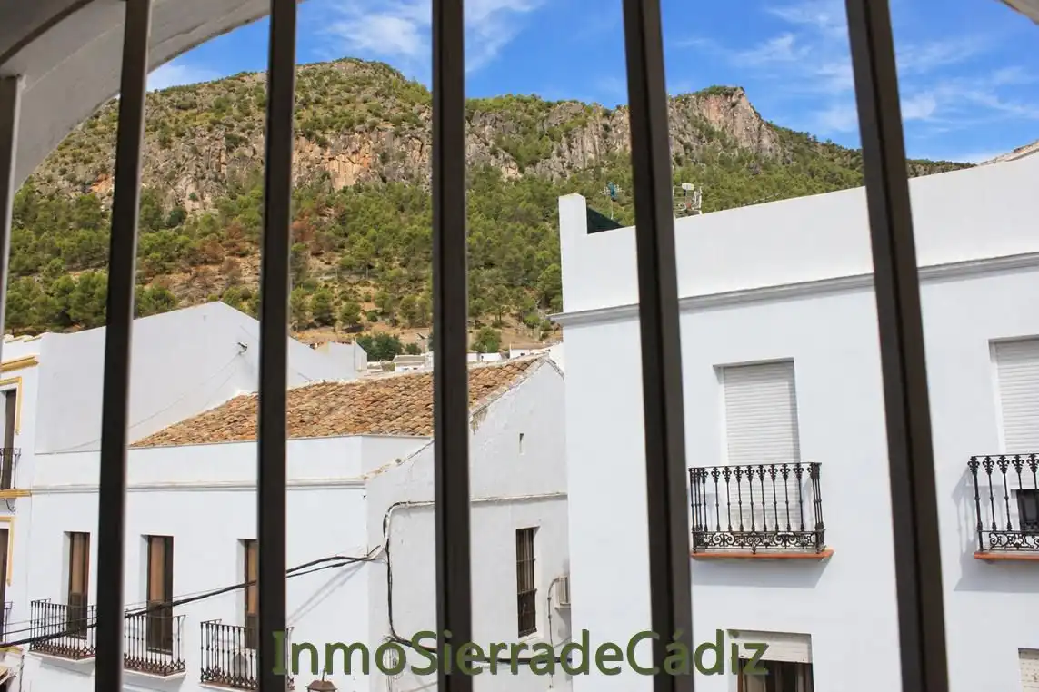 Vista exterior de Piso en venta en Algodonales, Cádiz