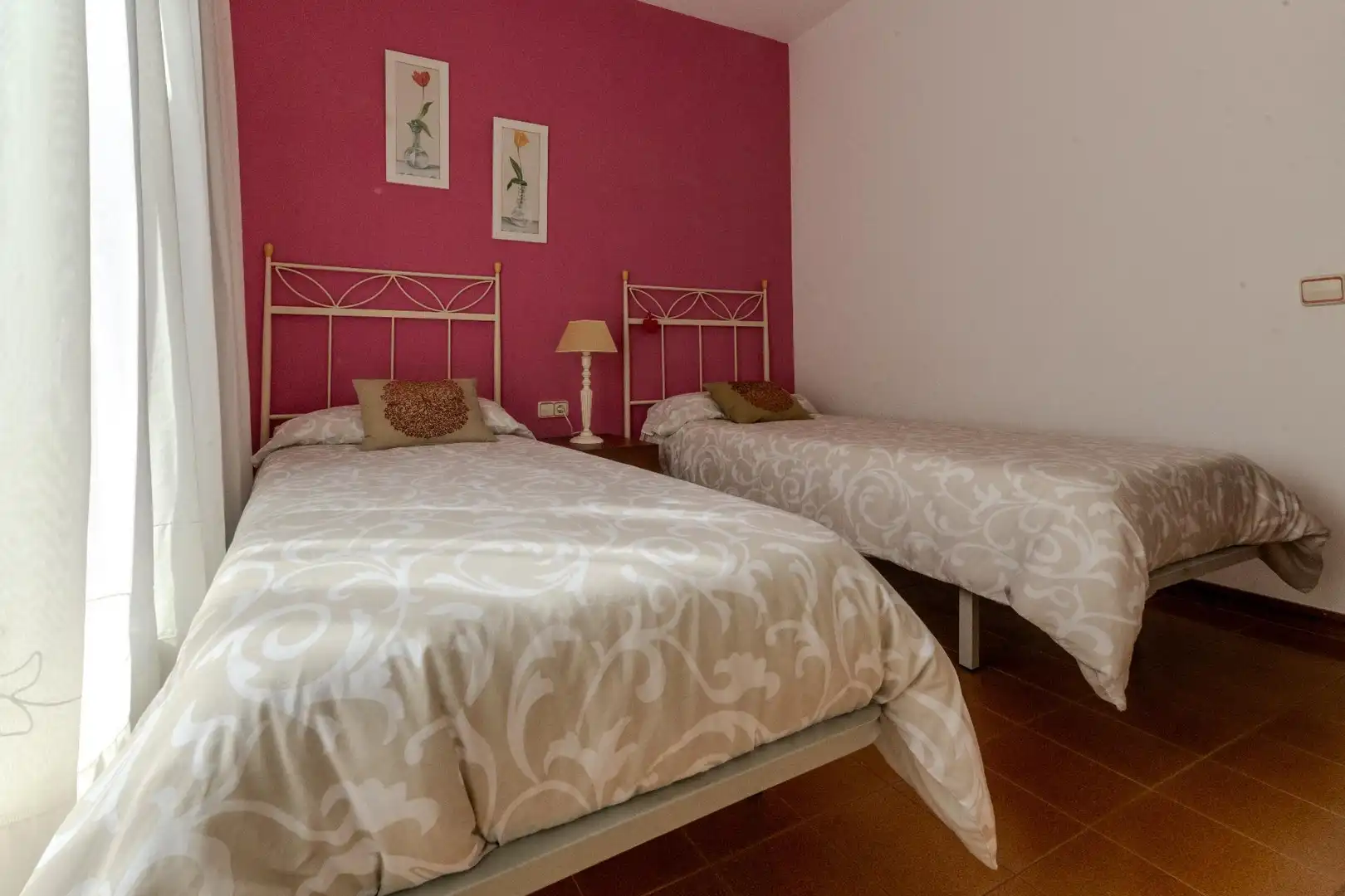 Dormitori de Casa o xalet en venda en Castellar del Vallès amb Calefacció, Jardí privat i Terrassa
