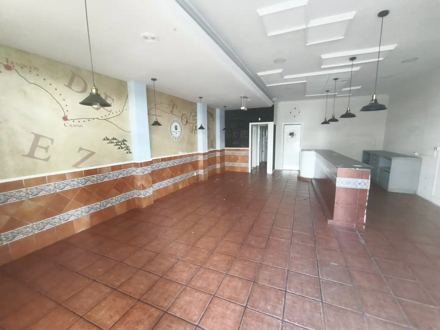 Local comercial en alquiler en Avenida de Santiago 41, imagen 3