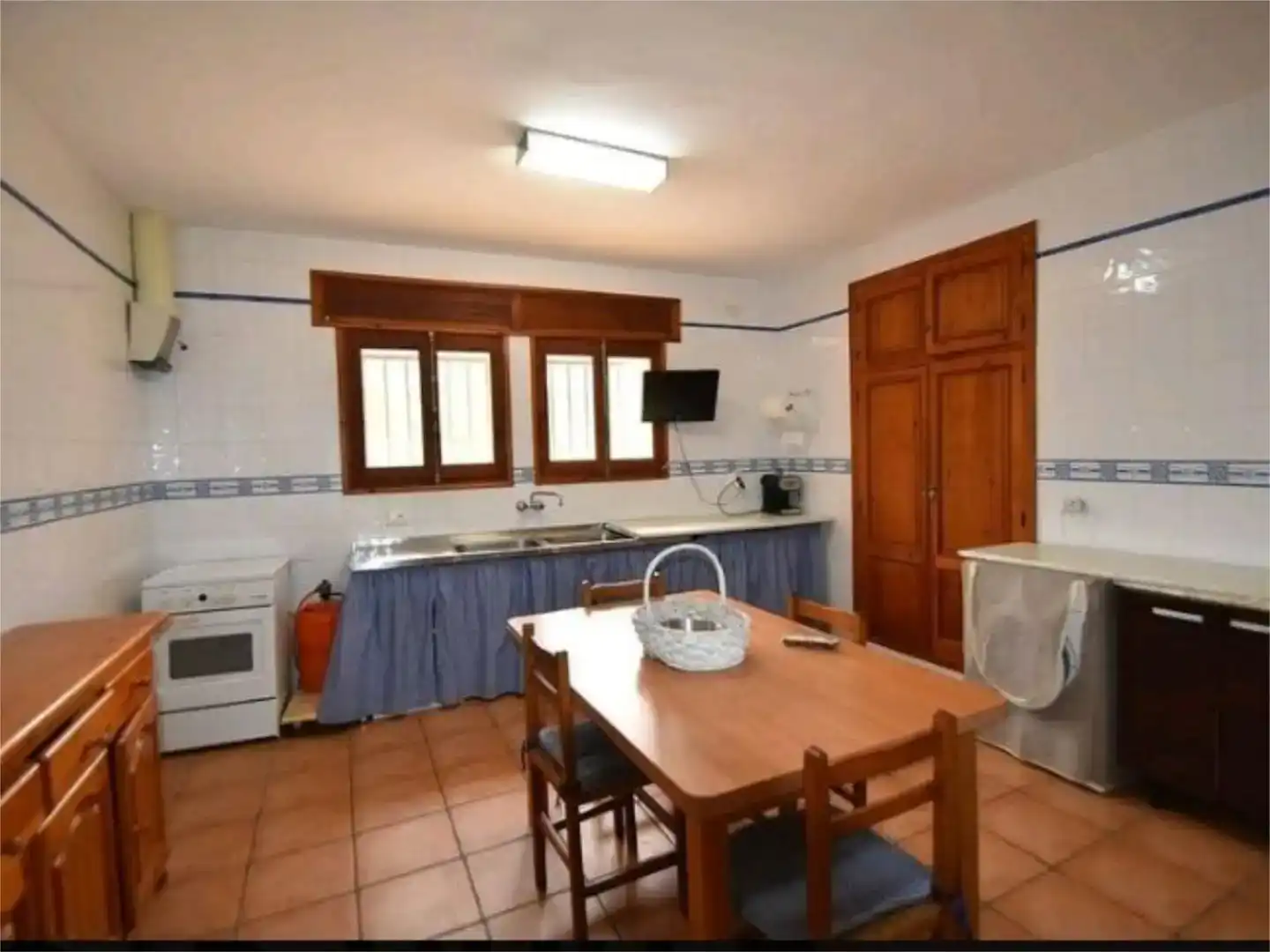 Cuina de Finca rústica en venda en Agres amb Jardí privat, Traster i Piscina