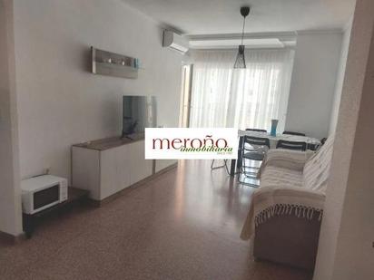 Sala d'estar de Apartament en venda en Santa Pola amb Aire condicionat i Balcó