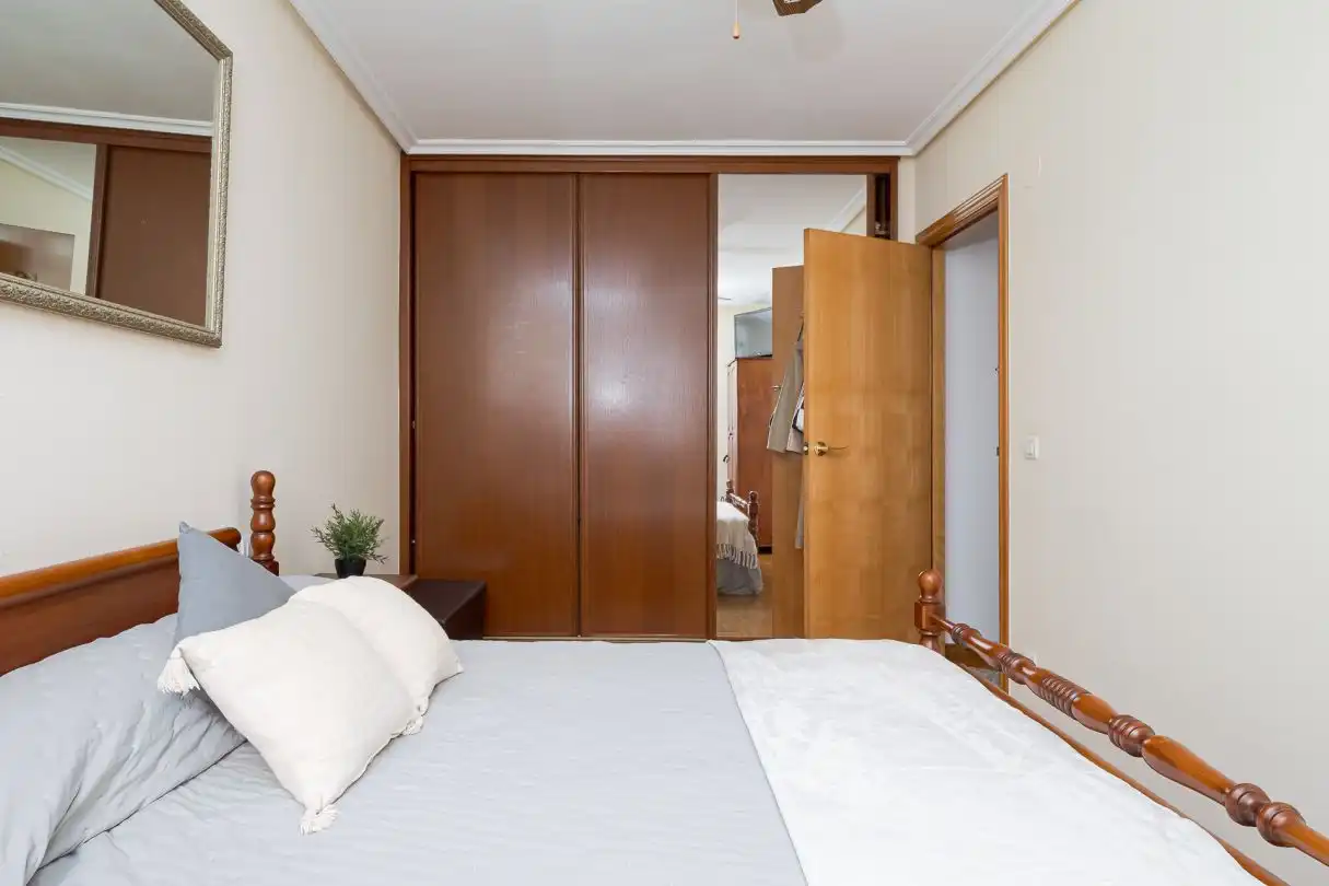 Habitación de Piso en venta en Donostia - San Sebastián  con Calefacción y Trastero