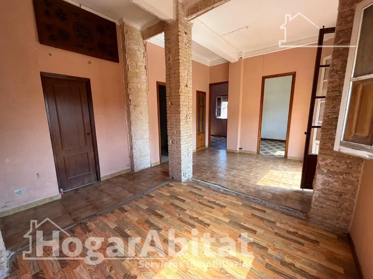 Piso en venta en Valencia con Trastero y Balcón