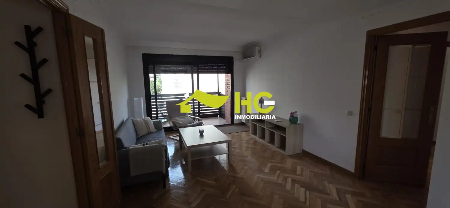 Sala d'estar de Pis de lloguer en Alcorcón amb Aire condicionat, Calefacció i Parquet