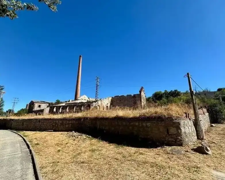 Vista exterior de Residencial en venda en Ávila